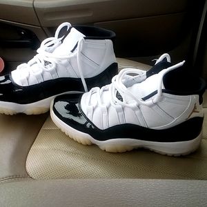 JORDAN 11 RETRO Defining Moments DMP Gratitude 2023